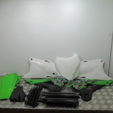 Kit carrosserie adaptable d'occasion  Méru
