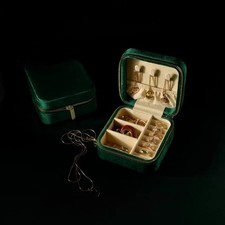 Caixa de viagem de joias de veludo – Organizador compacto verde com espelho, estojo de joias comprar usado Caixa de viagem de joias de veludo – Organizador compacto verde com espelho, estojo de joias comprar usado  Enviando para Brazil