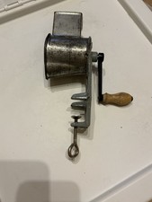 Vintage nussmühle trommelreib gebraucht kaufen Vintage nussmühle trommelreib gebraucht kaufen  Zwickau