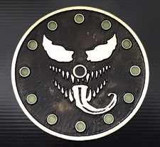 VENOM / Ø 28,5 mm - mostrador de relógio feito à mão, profundamente gravado - latão, esmalte, luma, usado comprar usado  Enviando para Brazil
