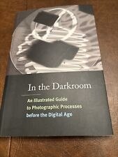 In the Darkroom: An Illustrated Guide to Photographic Processes SC-2009 VG++ segunda mano  Embacar hacia Mexico