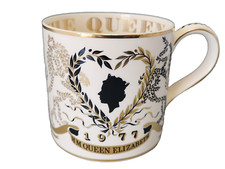 Wedgwood queen elizabeth for sale  BASINGSTOKE
