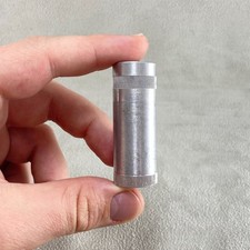 Isqueiro a gasolina militar alemão da Segunda Guerra Mundial alumínio parafuso cápsula c.1940s comprar usado Isqueiro a gasolina militar alemão da Segunda Guerra Mundial alumínio parafuso cápsula c.1940s comprar usado  Enviando para Brazil