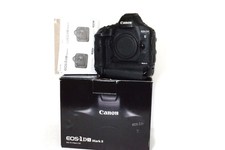 Fotocamera canon eos usato  Modena