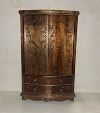 Usado, Guarda-roupa vintage miniatura de madeira para casa de bonecas comprar usado  Enviando para Brazil