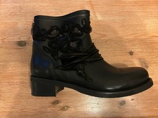 Ungetragene schwarze stiefelet gebraucht kaufen  Bensheim