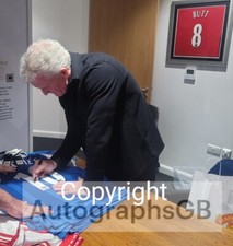 Camisa Chelsea assinada por Mark Hughes comprar usado  Enviando para Brazil