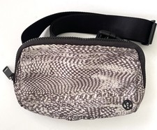 Lululemon everywhere belt for sale  Parrish