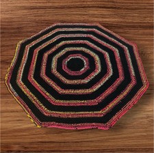 Usado, Tapete octógono de crochê feito à mão - 49 pol. preto e neon boho decoração de cobertor comprar usado  Enviando para Brazil