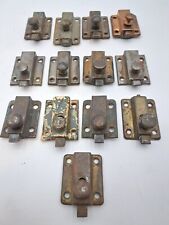 Usado, Lote de ferragens antigas/antigas travas de armário de gelatina trava de porta de armário de metal antigo comprar usado  Enviando para Brazil