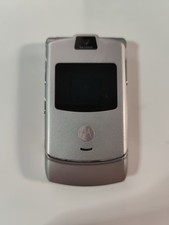 Téléphone Mobile RAZR V3 - SILVER HS ? Smartphone Vintage Collection  na sprzedaż  Wysyłka do Poland