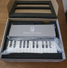 Roland 25m keyboard for sale  LLANELLI
