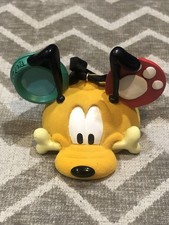 ORNAMENTO DE NATAL RARO PLUTO dos parques da disney com orelhas de osso e mickey mouse comprar usado ORNAMENTO DE NATAL RARO PLUTO dos parques da disney com orelhas de osso e mickey mouse comprar usado  Enviando para Brazil