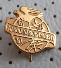 Broche pombo da paz Iugoslávia movimento não alinhado 1961-1981 comprar usado  Enviando para Brazil