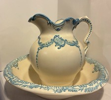 Lavatório e jarro 1960s Victorian Revival Arnel's cor marfim com azul bebê comprar usado  Enviando para Brazil