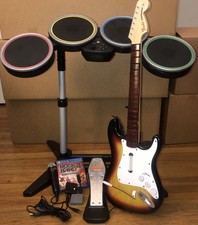 PS5 PS4 Completo TESTADO Rock Band Pacote com 4 Bandas GUITARRA SUNBURST DISCO DE BATERIA RARO comprar usado  Enviando para Brazil