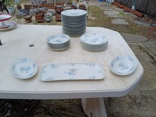 Service vaisselles porcelaine d'occasion  Lamonzie-Saint-Martin