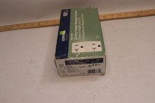 (10-PK) Salida dúplex resistente a manipulaciones Leviton Decora 20A 125V blanca T5825 segunda mano  Embacar hacia Mexico