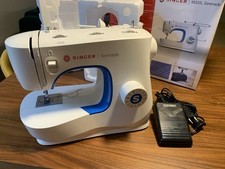 Singer m320l serenade usato  Italia