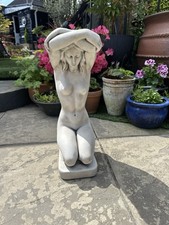 Statue e ornamenti usato  Spedire a Italy