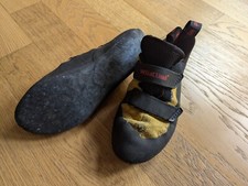 Scarpe arrampicata 43 usato  Cisterna di Latina