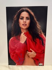 Adria arjona signed d'occasion  Expédié en Belgium