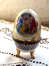 Oeuf porcelaine tripode d'occasion  Rougemont
