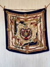 Foulard carré soie d'occasion  Le Péage-de-Roussillon