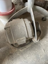Motore elettrico trifase usato  Giovinazzo