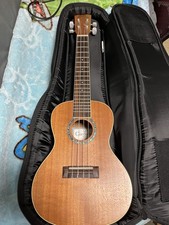 Ukele córdoba case for sale  Jackson Heights