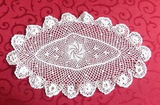 Napperon main crochet d'occasion  Cosne-Cours-sur-Loire