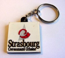 Porte cle strasbourg d'occasion  Ergué-Gabéric