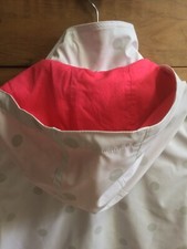 Imperméable capuche motifs d'occasion  Voisins-le-Bretonneux