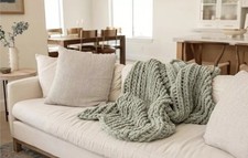 New chunky throw for sale  Tecumseh