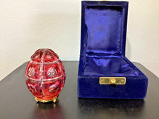 Usado, Autêntico FABERGE Cranberry VERMELHO Corte Cristal OVO em Suporte de Ouro 24k, #0199 na CAIXA comprar usado Usado, Autêntico FABERGE Cranberry VERMELHO Corte Cristal OVO em Suporte de Ouro 24k, #0199 na CAIXA comprar usado  Enviando para Brazil