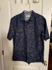 CAMISA MANGA CURTA BOTÃO ARMAS PODEROSAS Critical Role comprar usado  Enviando para Brazil