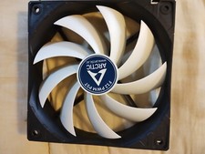 Ventola fan arctic usato  Carate Brianza