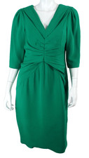 Vestido justo CAROLINA HERRERA verde esmeralda seda crepe vários detalhes plissados 14 comprar usado Vestido justo CAROLINA HERRERA verde esmeralda seda crepe vários detalhes plissados 14 comprar usado  Enviando para Brazil