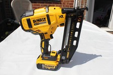 Dewalt dcn660 gauge for sale  MAIDENHEAD