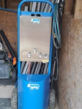 Hippo horse shower for sale  LLANDRINDOD WELLS