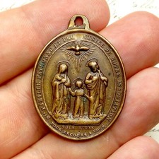 Usado, Saint Family. Espírito Santo. Maria, Jesus, José. Medalha grande religiosa antiga. comprar usado  Enviando para Brazil