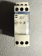 Telemecanique re7tm11bu timer usato  Vestenanova