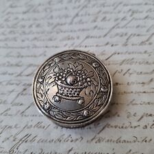 Solid silver box d'occasion  Expédié en Belgium