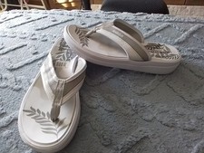 Leichte flip flops gebraucht kaufen  Berlin