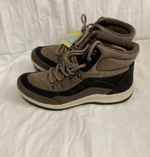 Bare traps boots for sale  Camden