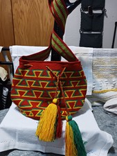 Bolsa de ombro Wayuu média tribal com cordão com borlas combinando e alça larga comprar usado  Enviando para Brazil