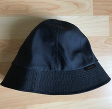 Chapeau bob burberry d'occasion  Bois-Guillaume