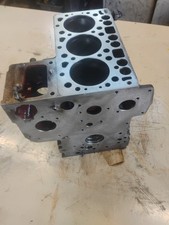 Bloco de motor Kubota D950-BG1 3 cilindros diesel fabricante de equipamento original comprar usado  Enviando para Brazil