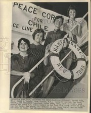 1961 Press Photo voluntários do Peace Corps a bordo do SS Santa Isabel a caminho do Chile comprar usado  Enviando para Brazil