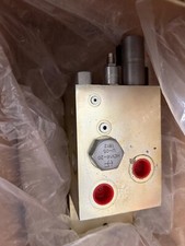 Hydraulic valve skid for sale  Jarrell